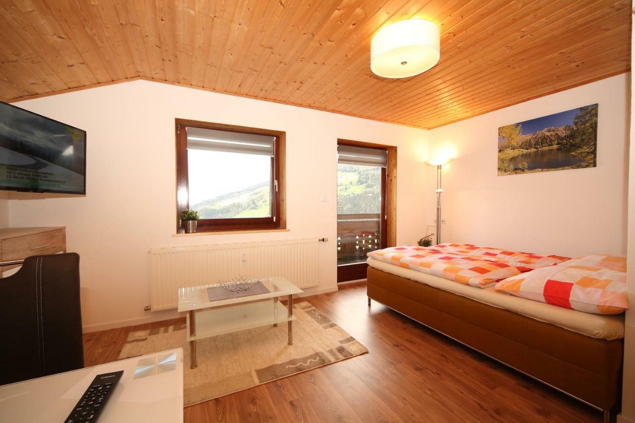 Appartement Oliver 斯拉德明 外观 照片